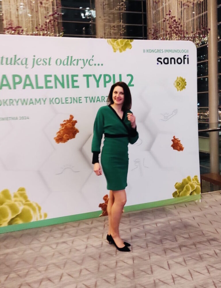 Studentka kierunku lekarskiego na Ogólnopolskim Kongresie Immunologii w Warszawie