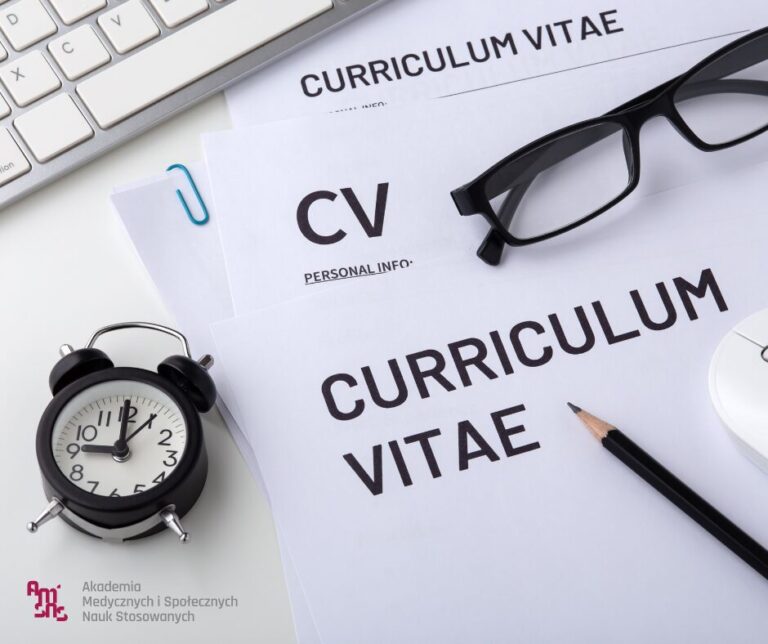 Jak napisać pierwsze CV? – artykuł na pracuj.pl