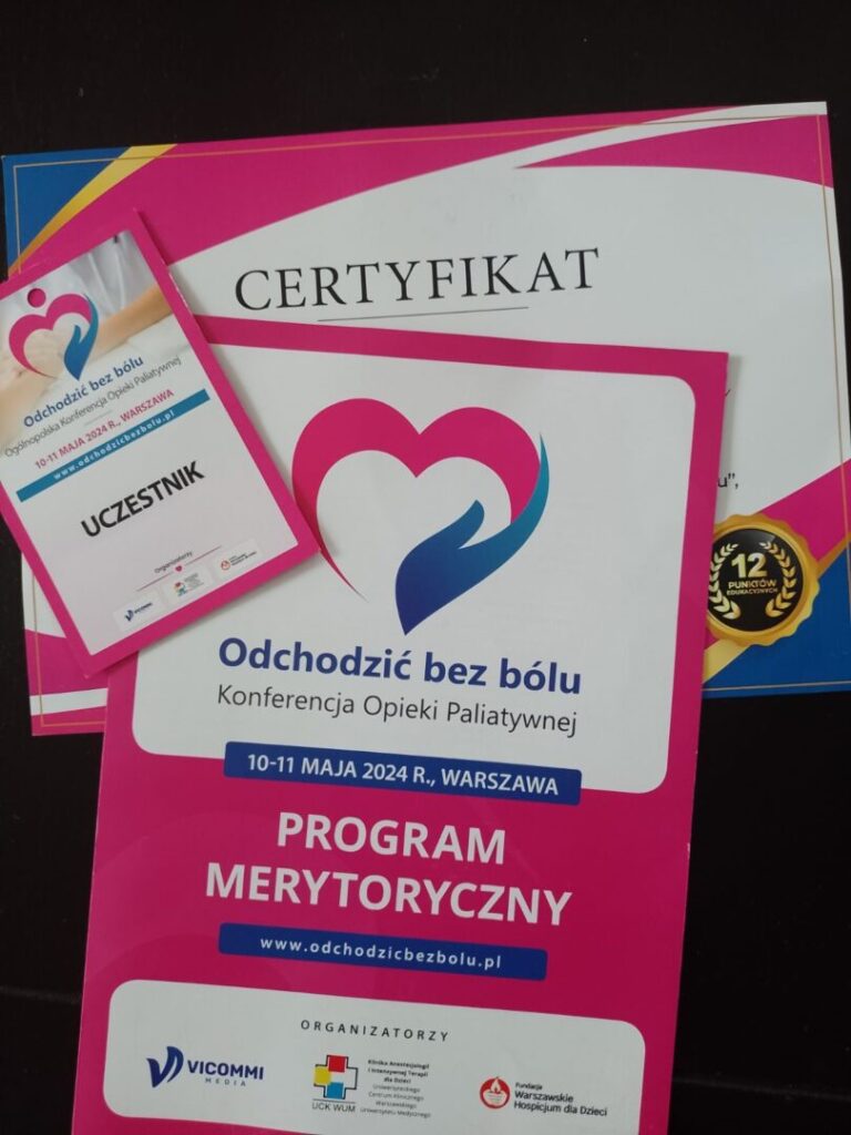 Studentki V roku psychologii na III Ogólnopolskiej Konferencji Opieki Paliatywnej „Odchodzić bez bólu”