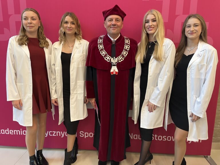 Uroczystość Białego Fartucha na Wydziale Lekarskim – nowy etap edukacji medycznej