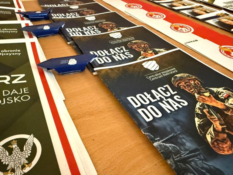 O Szkole Legii Akademickiej w AMiSNS