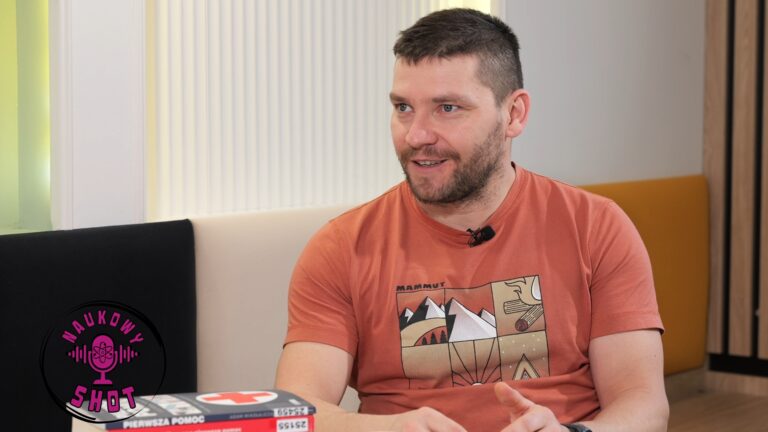 Naukowy Shot – seria podcastów naukowych Akademii Medycznych i Społecznych Nauk Stosowanych